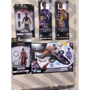 BLACK PANTHER MARVEL LOT Of 5 Action Figures/toys